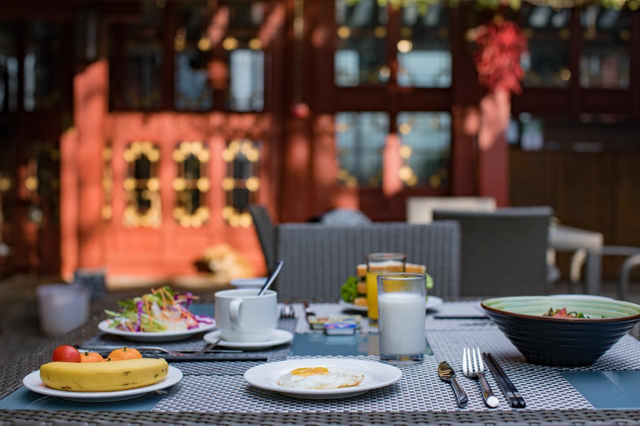 Lijiang Ivy Garden Resort Hotel Exterior foto